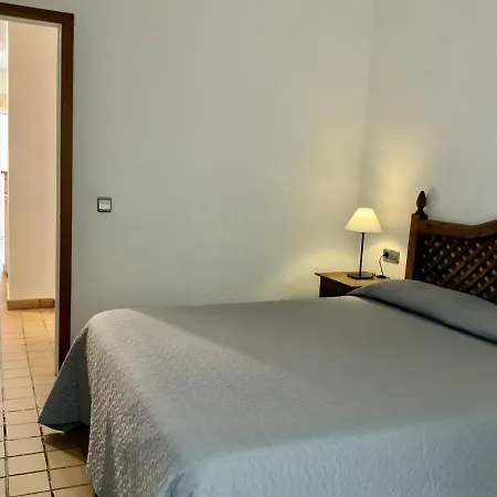 La Palmera Plaza Apartment *